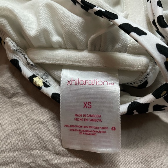 Cut out one piece - Picture 4 of 6